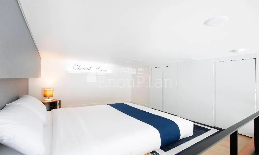 Busan Studio 202