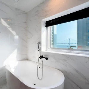 Gray 193 Hotel